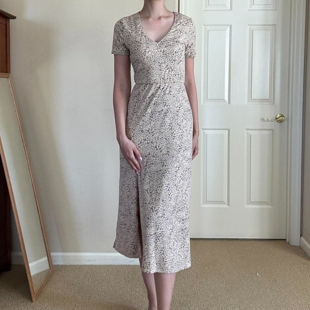 Wayf Alexa Short Sleeve Midi